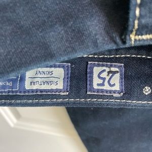 Miss Me NWOT Size 25